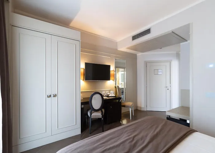 Best Western Plus Hotel Perla Del Porto