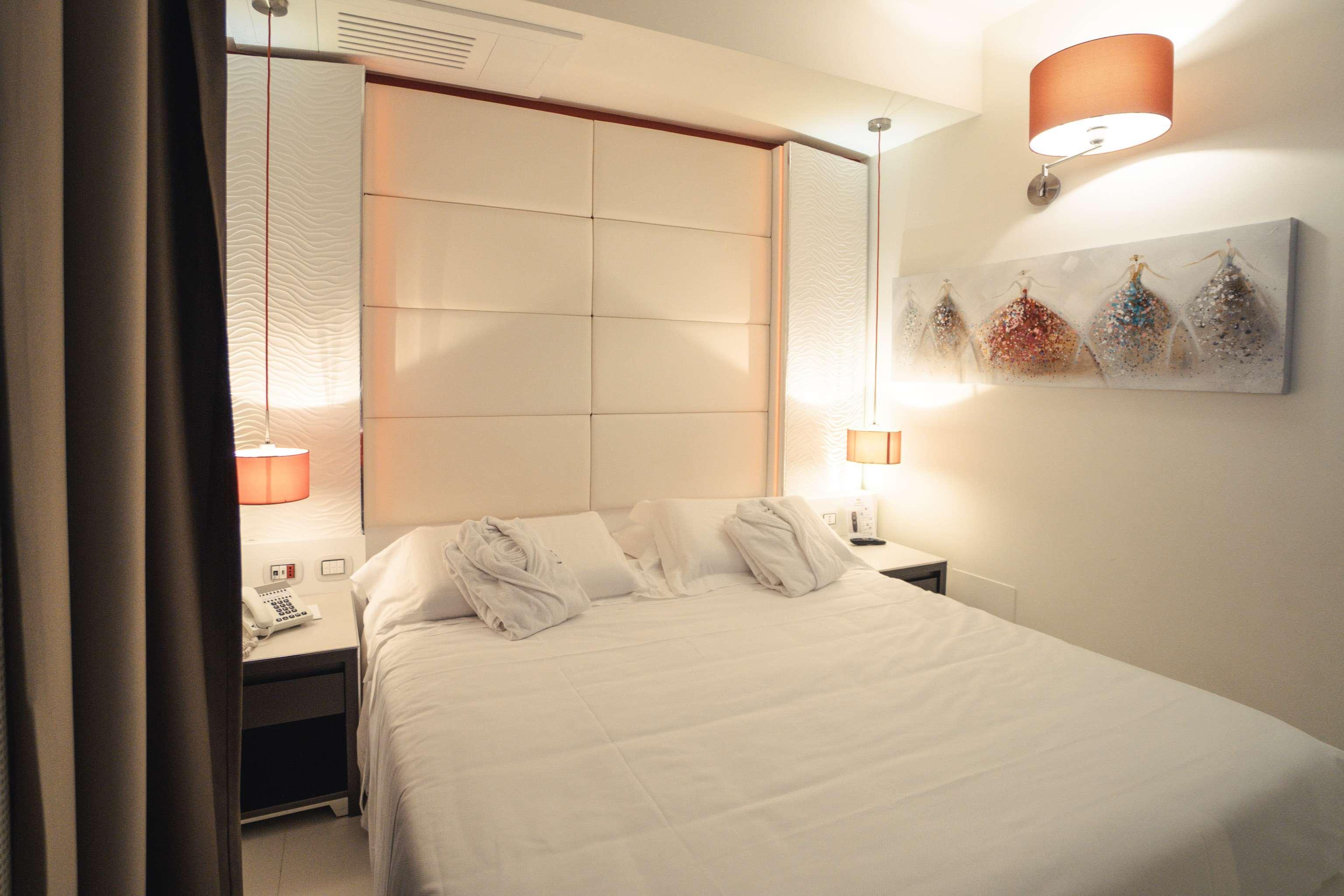 Western Perla Del Porto Hotel 4*